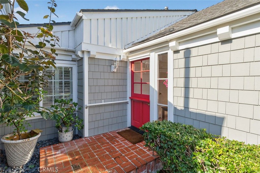 Image 7 of property listing at 33881 Cape Cove, Dana Point, CA 92629