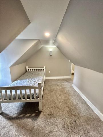 729 S 14th Street, St Joseph, MO 64501