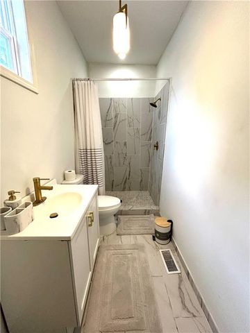 729 S 14th Street, St Joseph, MO 64501