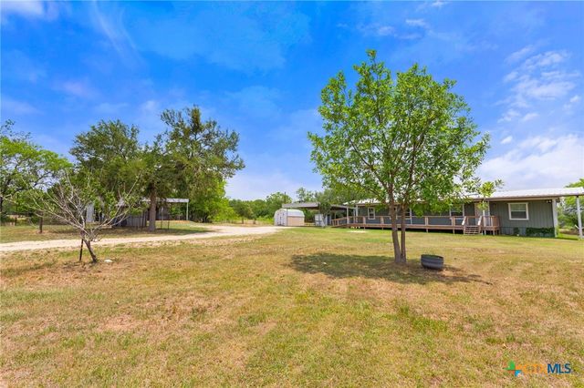 411 Fm 86, Red Rock, TX 78662