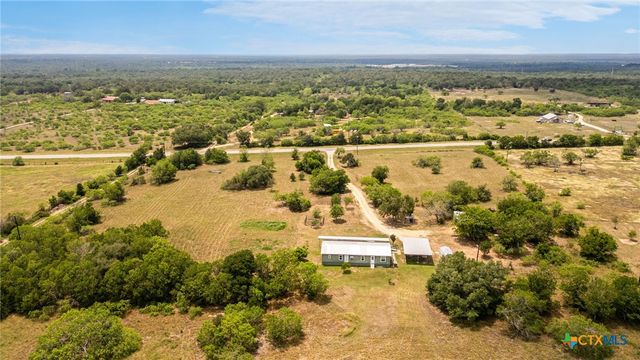 411 Fm 86, Red Rock, TX 78662