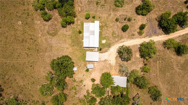 411 Fm 86, Red Rock, TX 78662
