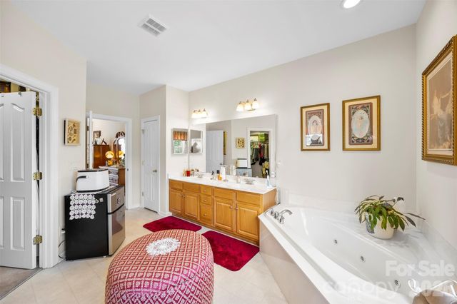 4351 Crest Line Lane, Harrisburg, NC 28075