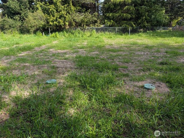 2089 West Beach Road, Oak Harbor, WA 98277