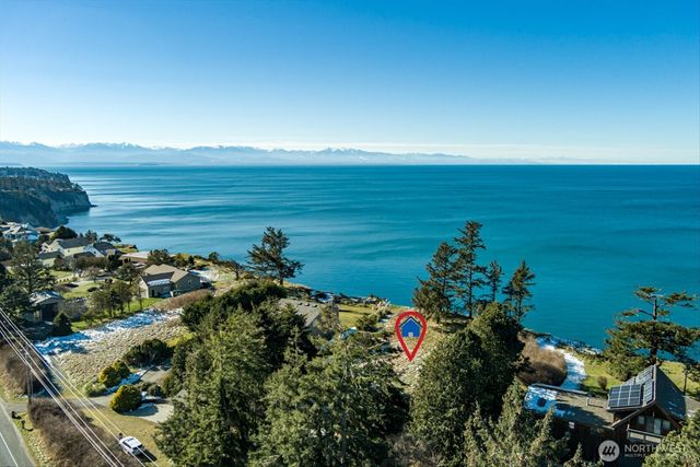 2089 West Beach Road, Oak Harbor, WA 98277