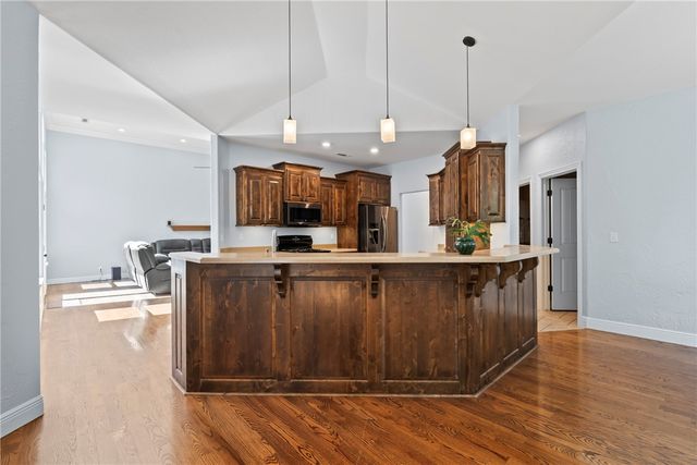 18725 Mallory Xing, Siloam Springs, AR 72761