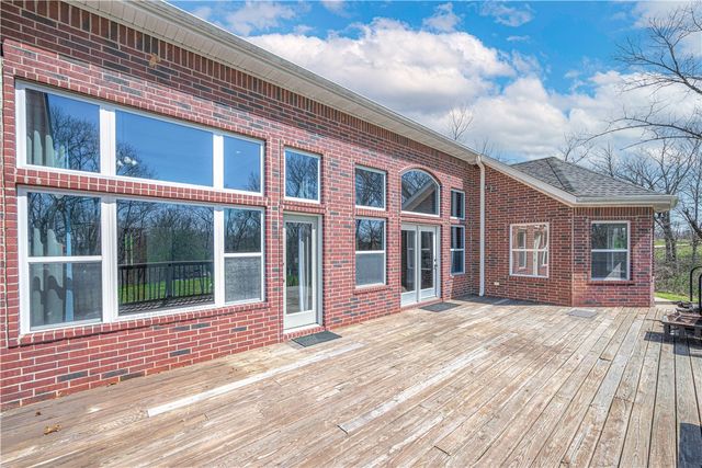 18725 Mallory Xing, Siloam Springs, AR 72761