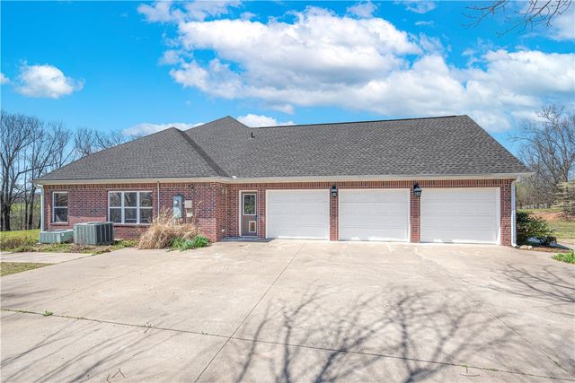 18725 Mallory Xing, Siloam Springs, AR 72761