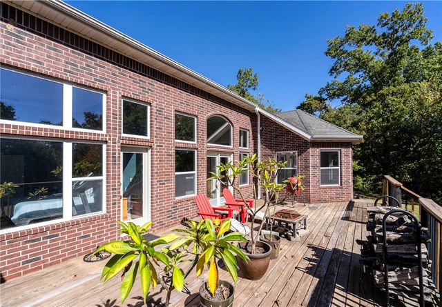 18725 Mallory Xing, Siloam Springs, AR 72761