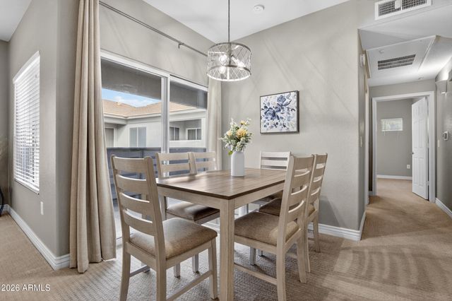 7401 W ARROWHEAD CLUBHOUSE Drive 2045, Glendale, AZ 85308