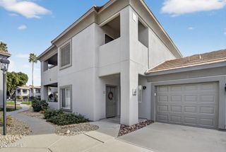 7401 W ARROWHEAD CLUBHOUSE Drive 2045, Glendale, AZ 85308