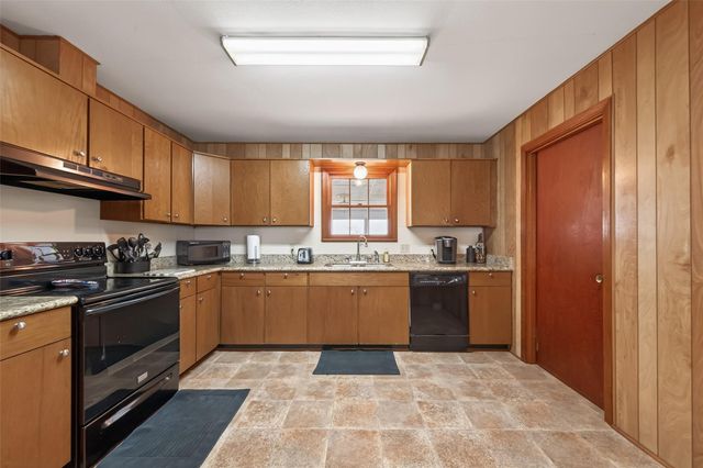 500 Lazy Lane, Wharton, TX 77488