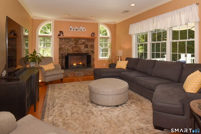 85 School Road, Bolton, CT 06043