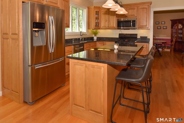 85 School Road, Bolton, CT 06043