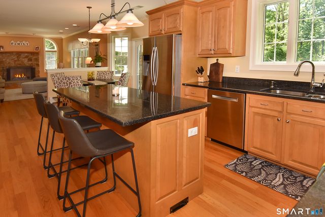 85 School Road, Bolton, CT 06043