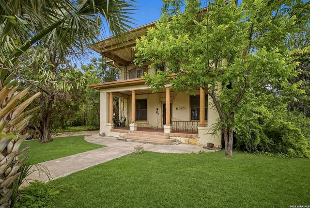 325 E Courtland, San Antonio, TX 78212