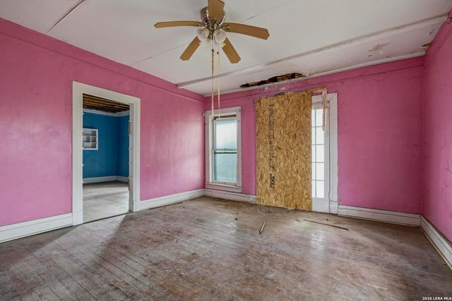 325 E Courtland, San Antonio, TX 78212
