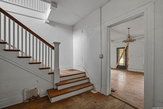 325 E Courtland, San Antonio, TX 78212