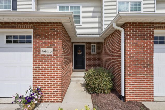 4465 W Slate Creek Drive, Bettendorf, IA 52722