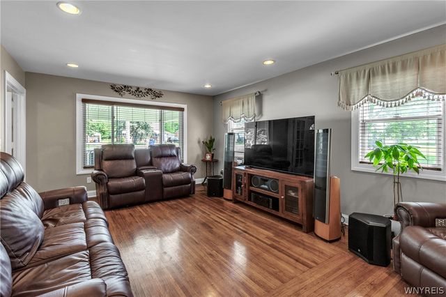 4367 Clinton Street, West Seneca, NY 14224