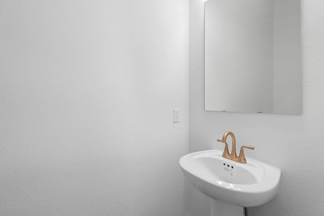 12102 Wild Bend Drive, Mont Belvieu, TX 77523