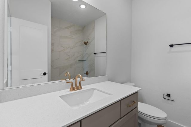 12102 Wild Bend Drive, Mont Belvieu, TX 77523