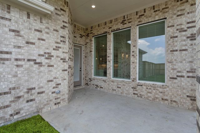 12102 Wild Bend Drive, Mont Belvieu, TX 77523