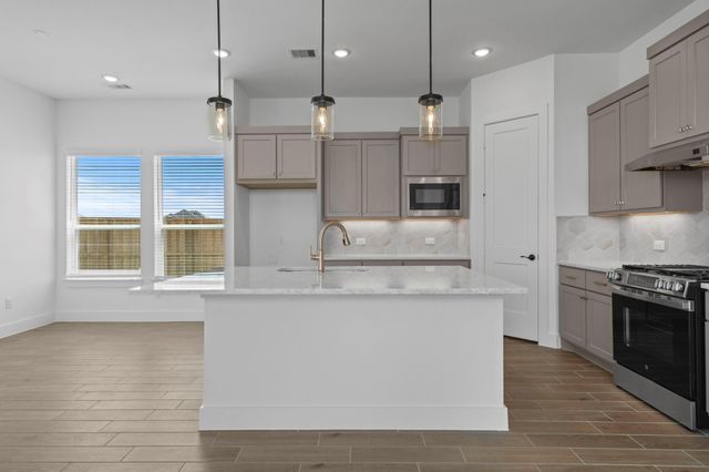 12102 Wild Bend Drive, Mont Belvieu, TX 77523