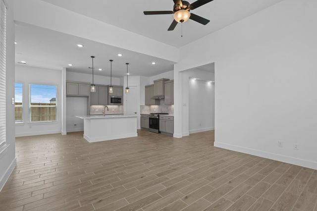 12102 Wild Bend Drive, Mont Belvieu, TX 77523