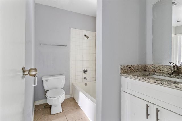 8657 Village Of Fondren Drive 8657, Houston, TX 77071