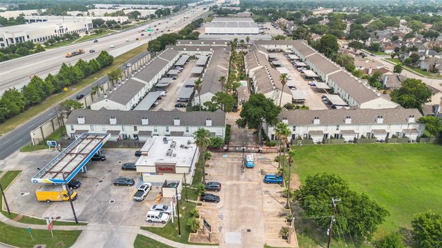 8657 Village Of Fondren Drive 8657, Houston, TX 77071