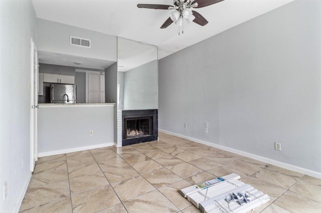 8657 Village Of Fondren Drive 8657, Houston, TX 77071