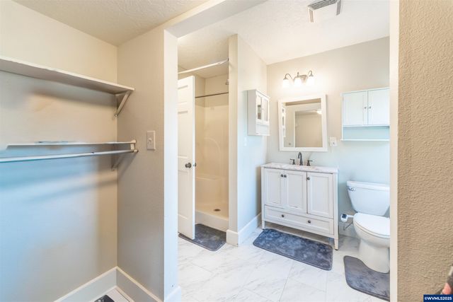 745 16th St NE, Salem, OR 97301