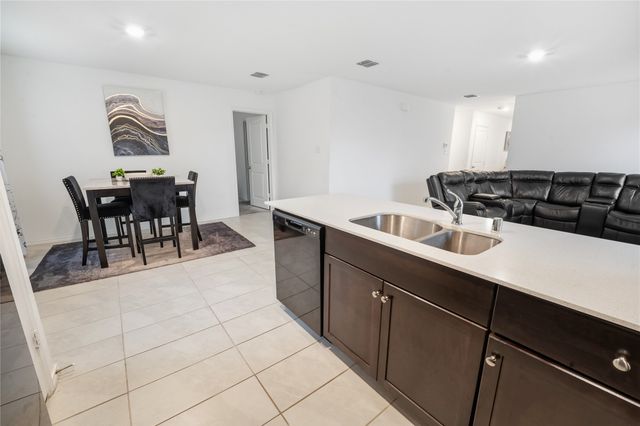 1408 Yachtclub Drive, Pelican Bay, TX 76020