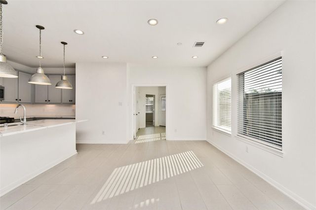 623 Silver Pear Ct, Montgomery, TX 77316