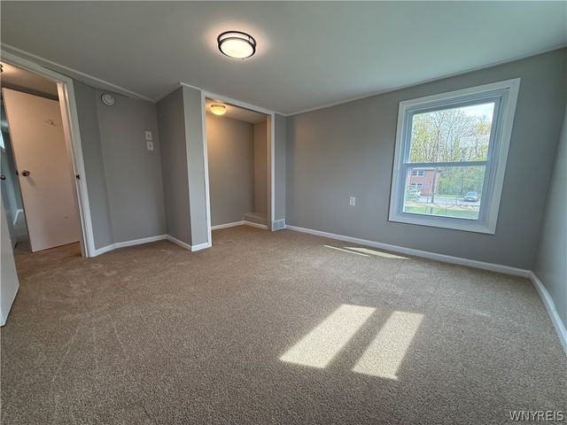 18 Bradford Court, West Seneca, NY 14224