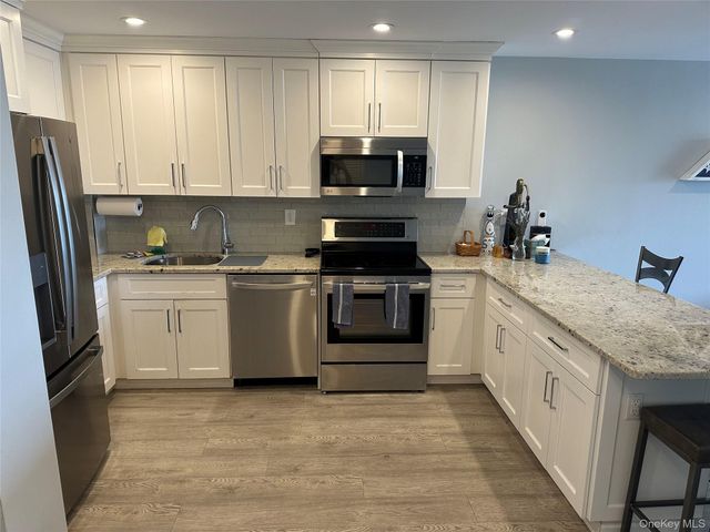 360 Shore Road 8H, Long Beach, NY 11561