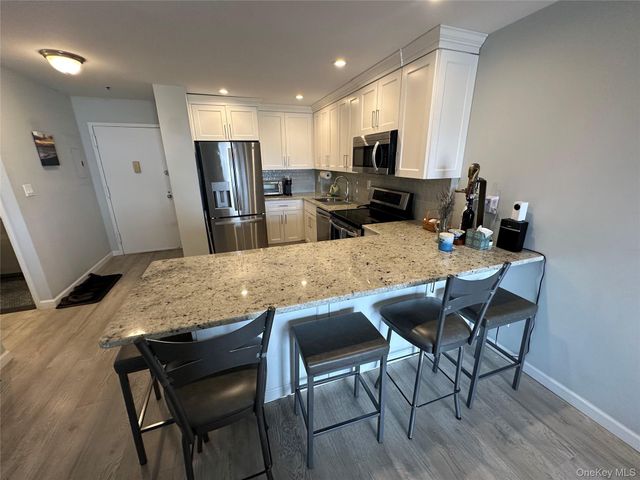 360 Shore Road 8H, Long Beach, NY 11561