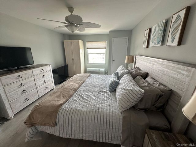 360 Shore Road 8H, Long Beach, NY 11561