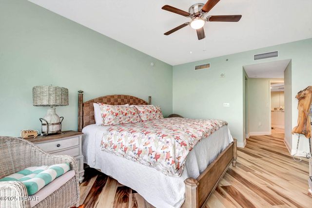 241 Riverside Dr Unit 1209, Holly Hill, FL 32117