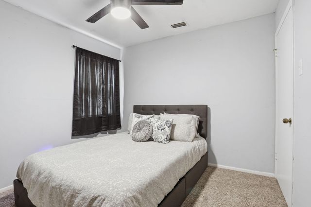 1813 Arkansas Street, Gainesville, TX 76240