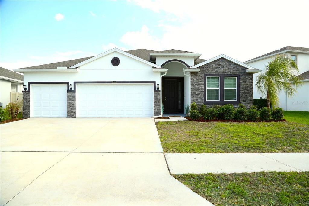 1160 BERING ROAD, Wesley Chapel, FL 33543
