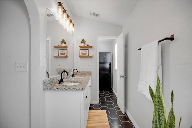 128 CARMEL BAY DRIVE, Sanford, FL 32771