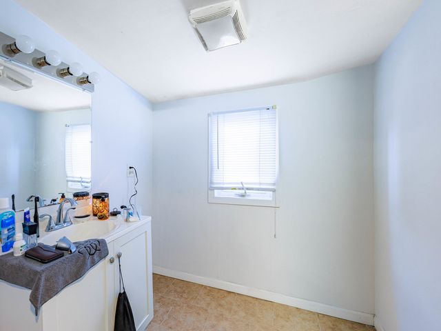 213 153rd Place, Calumet City, IL 60409