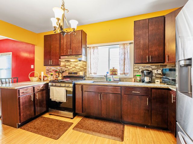 213 153rd Place, Calumet City, IL 60409