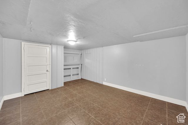 1067 W SIGNORA DR, Salt Lake City, UT 84116