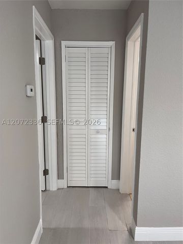 1015 W Las Olas Blvd 1, Fort Lauderdale, FL 33312