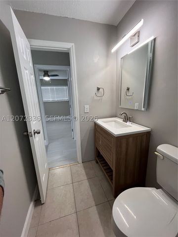 1015 W Las Olas Blvd 1, Fort Lauderdale, FL 33312