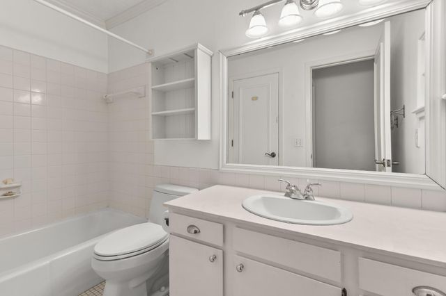 4521 Cedar Lake Road S, Saint Louis Park, MN 55416