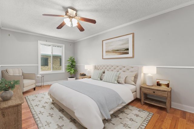 4521 Cedar Lake Road S, Saint Louis Park, MN 55416